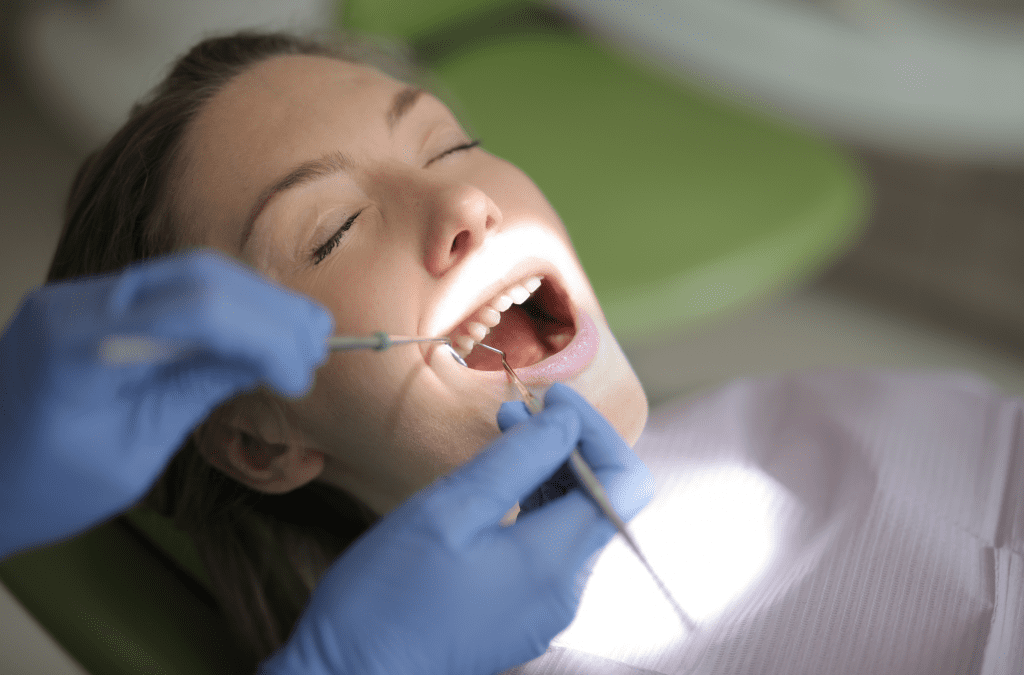 Cosa sono i denti sovrannumerari e come trattarli?